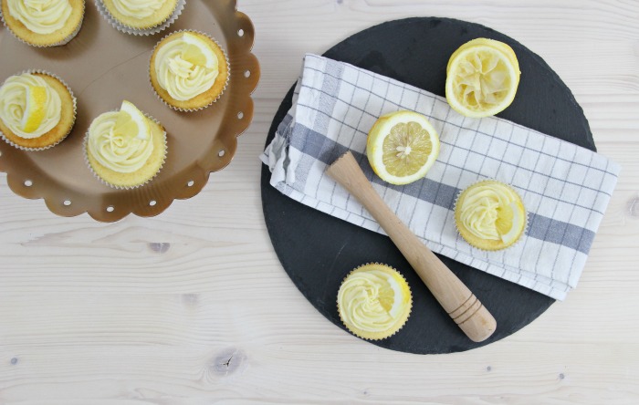 Zitronencupcakes mit Buttercreme-Frosting 2.0 | Kleid &amp; Kuchen