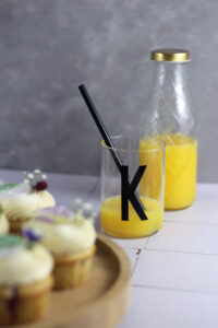 Rezept für sommerliche Cupcakes mit Orangen-Buttercreme